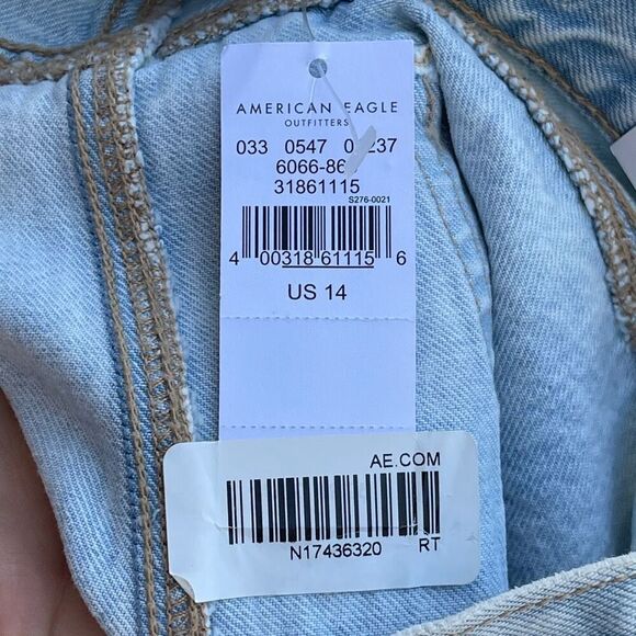 American Eagle Blue 90s Denim Boyfriend Mid Length Ripped Jean Short Size 14 NWT - Picture 5 of 6